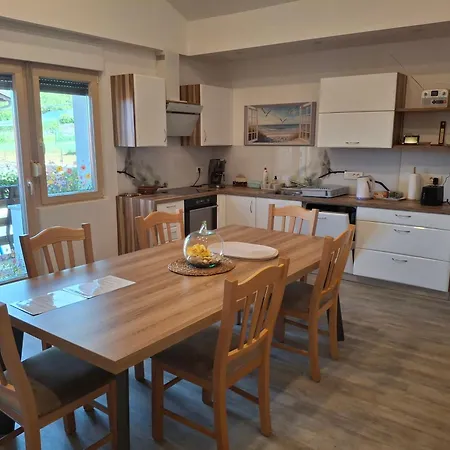 Apartma Jasen *